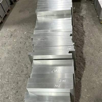 Інструментальна сталь SKD61